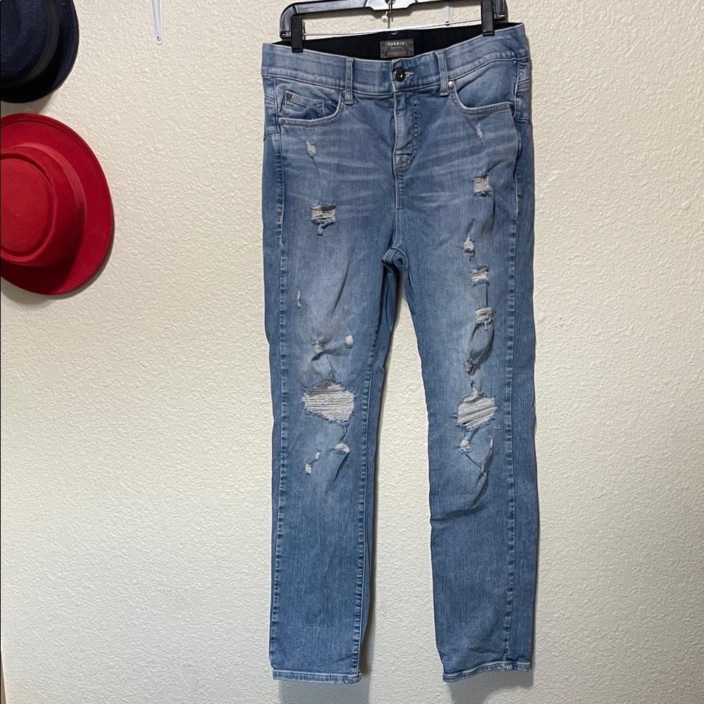 Torrid Bombshell Straight Women's Distressed Jeans. Good Condition.